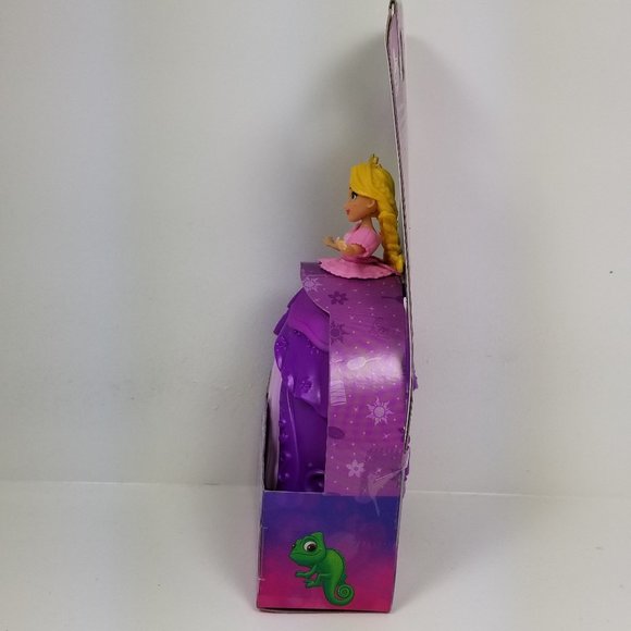 Fashion Surprise Princess Rapunzel 10 pcs ages 4+ great as a cake toper - Picture 3 of 15
